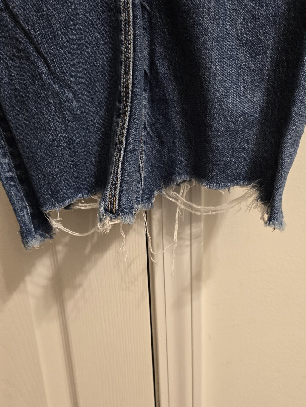 American Eagle AEO Dark Wash Distressed Hem Mom Jeans 12L - Picture 7 of 11